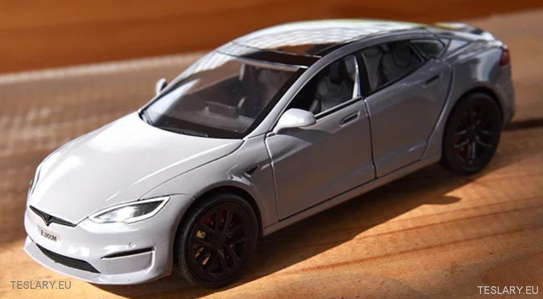 Tesla S Model Car 1:24 Unofficial Version - TESLARY Tesla Shop Accessories Europe Nederlands Ireland Deutschland Espana Alicante France Italia