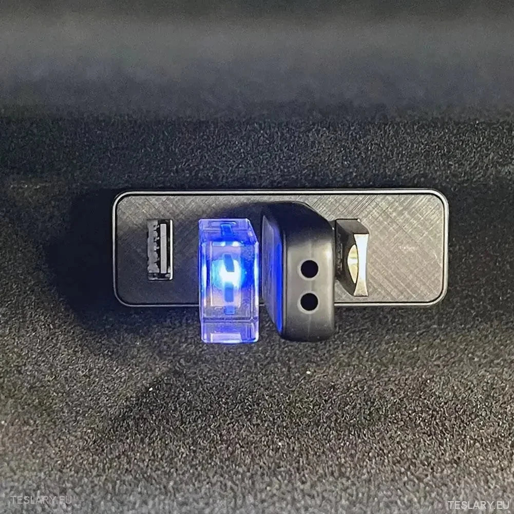 Tesla 3 Highland Glove Box Docking Station 4 Ports