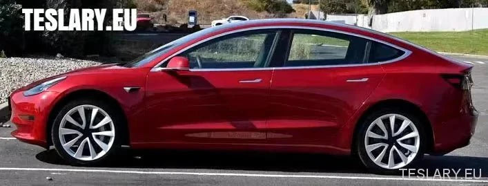 Tesla Model 3 18" Full Rim Silver & Black Sport Style Wheel Covers - TESLARY Tesla Shop Accessories Europe Nederlands Ireland Deutschland Espana Alicante France Italia